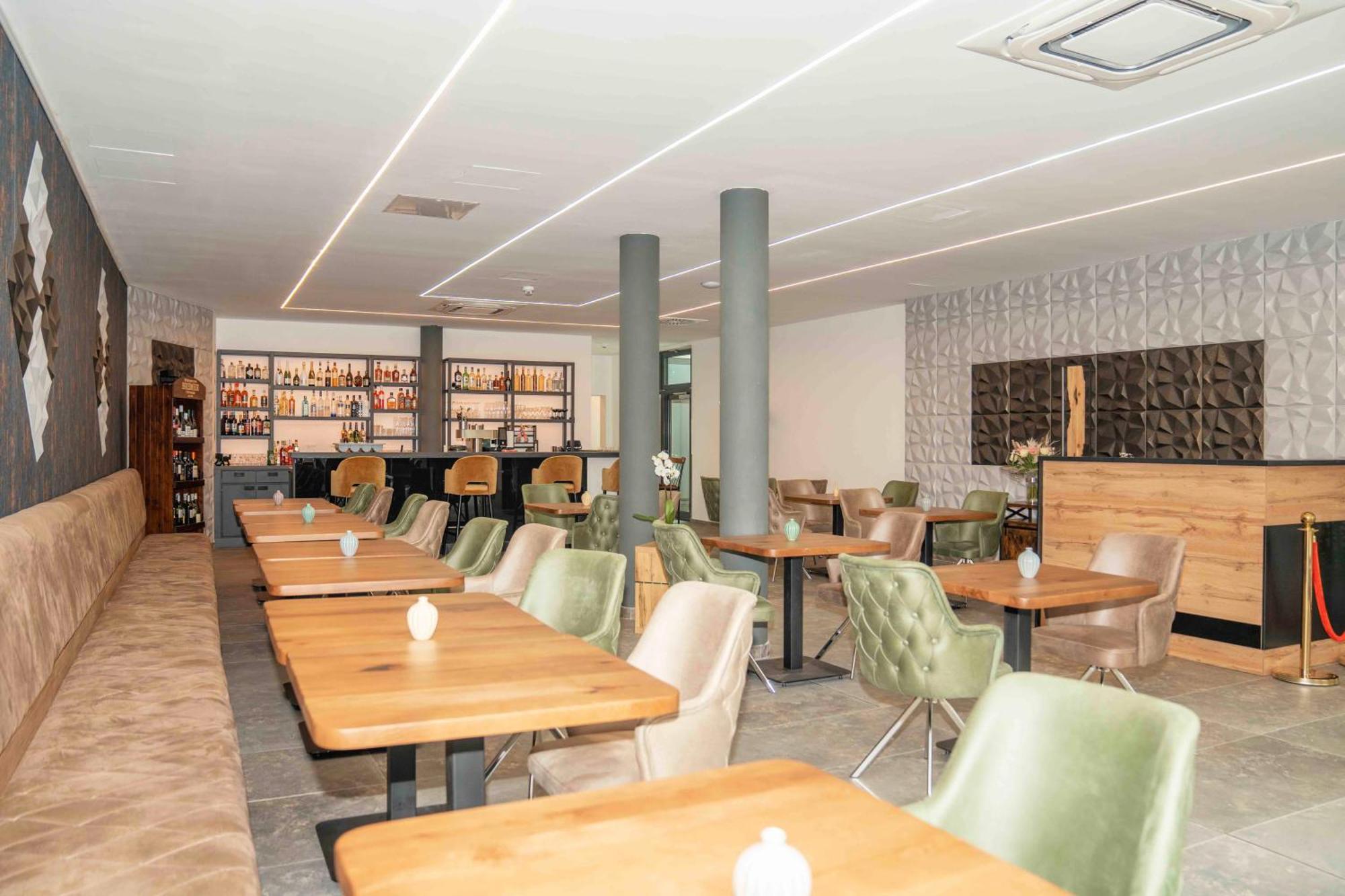 Central Hotel & Lounge Adult Only Γκόσλαρ Εξωτερικό φωτογραφία