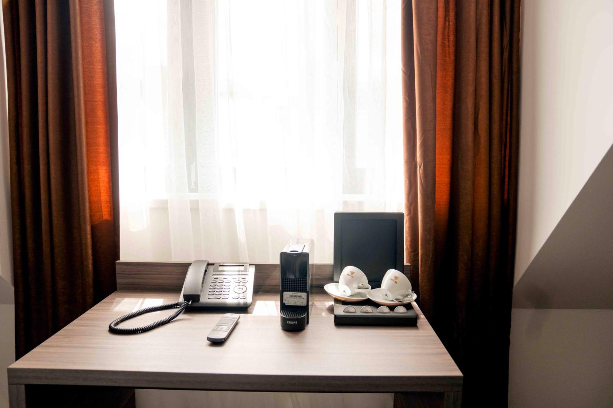 Central Hotel & Lounge Adult Only Γκόσλαρ Εξωτερικό φωτογραφία