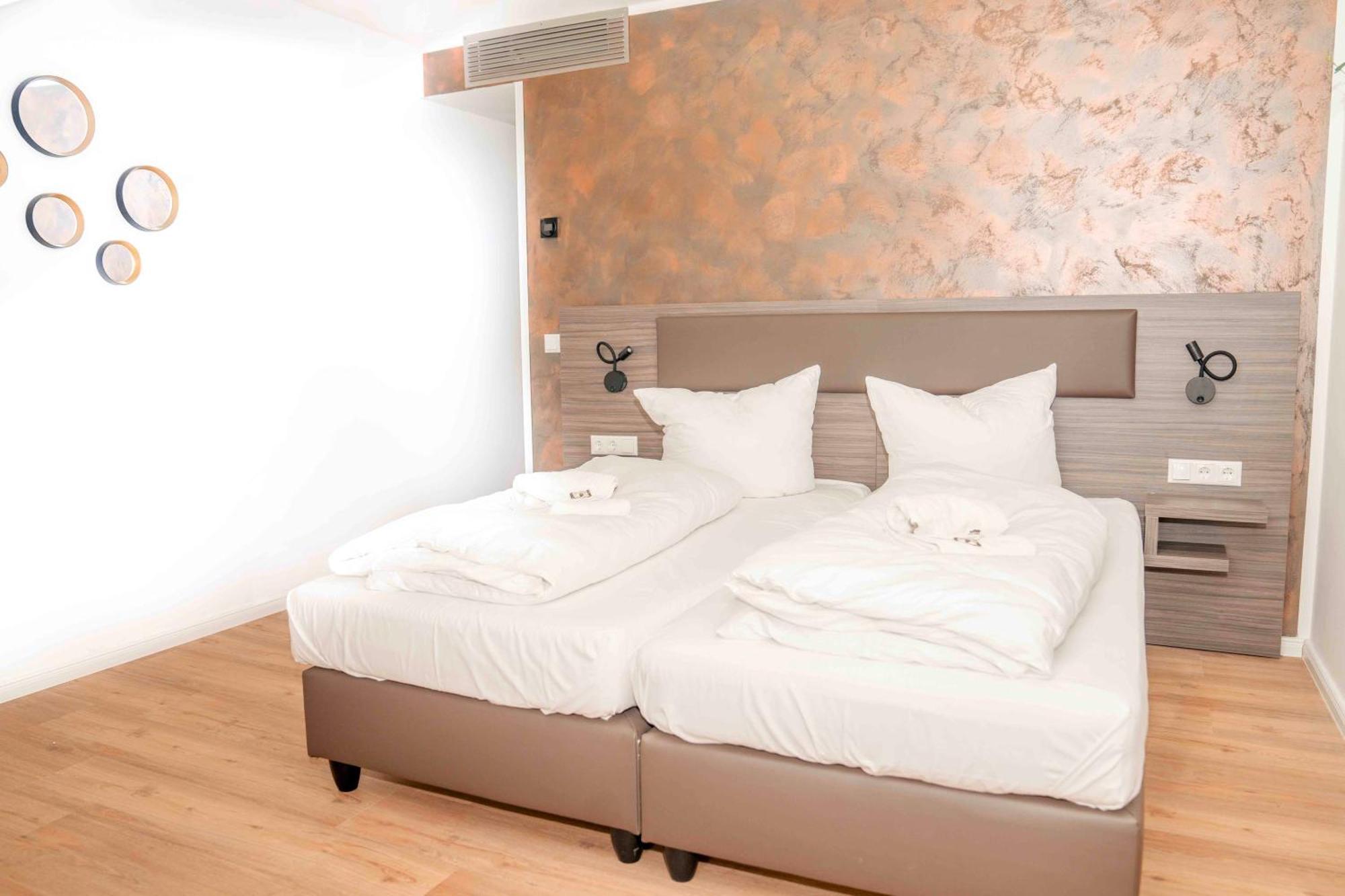 Central Hotel & Lounge Adult Only Γκόσλαρ Εξωτερικό φωτογραφία
